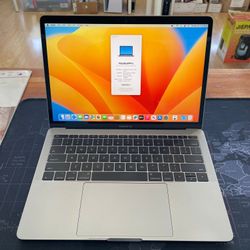 APPLE MACBOOK PRO 13” 2017 2.5Ghz i7 16GB RAM 500GB SSD