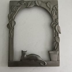 VINTAGE WHIMSICAL “FINE PEWTER” PHOTO FRAME