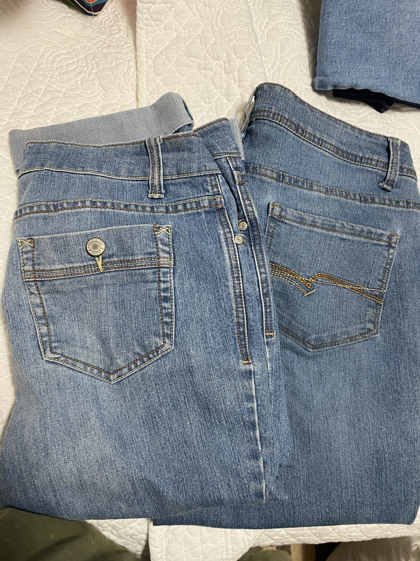 2 Pr. Ladies Capris Size 14