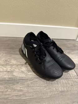 Adidas Boys Soccer Cleats Size 4 1/2