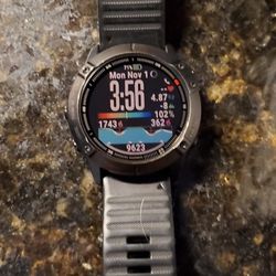 Garmin Fenix 6X Pro Multisport GPS Watch. 