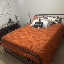 Metal Queen Bed Frame And Mattress 