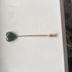 Vintage Jade Heart Stickpin Perfect for Valentine’s Day! 