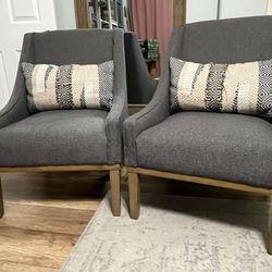 Accent Chairs 