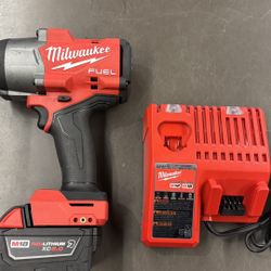 Milwaukee M18 FUEL brushless 1/2” torque wrench w 5.0 batt no trades pick up in Tacoma FIRM PRICE
