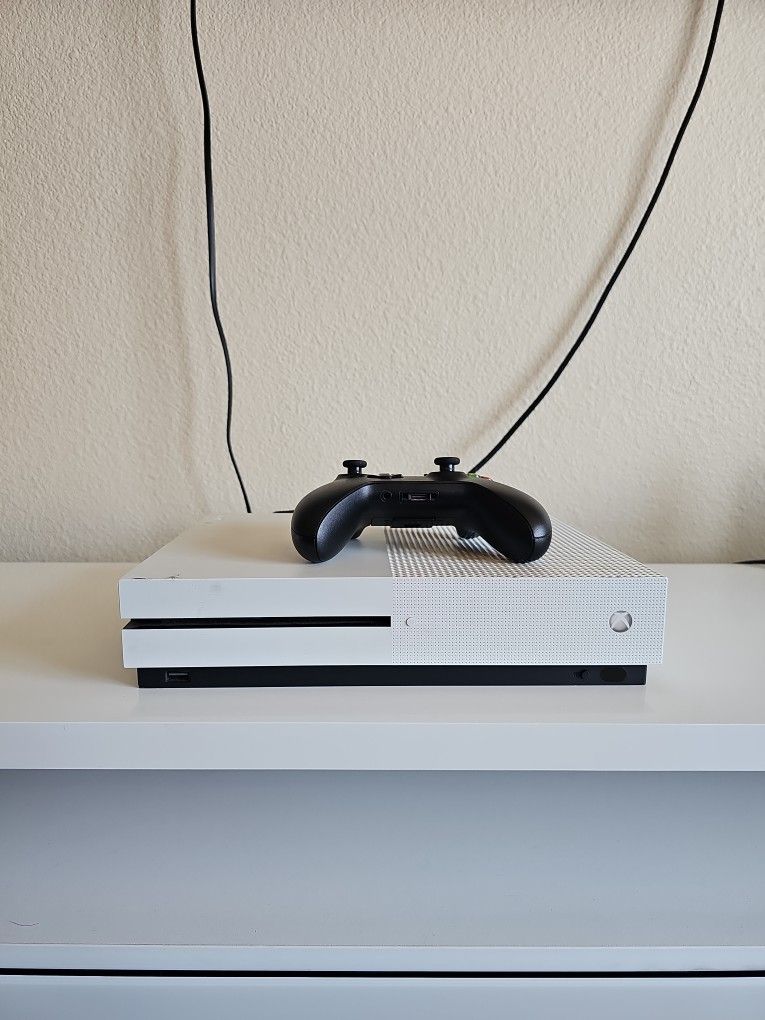 Microsoft Xbox One S 1tb