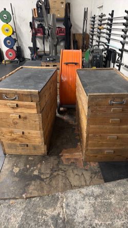 Lifting platforms