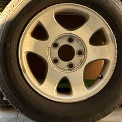 2000 ford mustang rim an tire