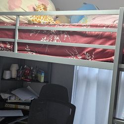 Bump Bed With Built-in desk