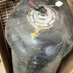 Cbr F3 1998 Fuel tank