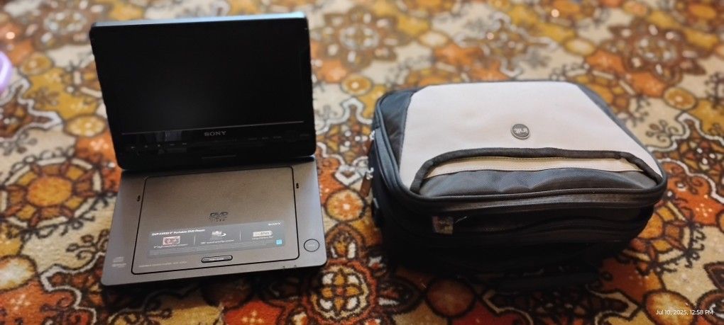 Sony 7in Portable Dvd Player.