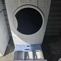 Electric Kenmore dryer running perfect