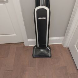 Oreck Upright Vacuum 