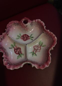 Cute plate to put your jewelry or too many other use