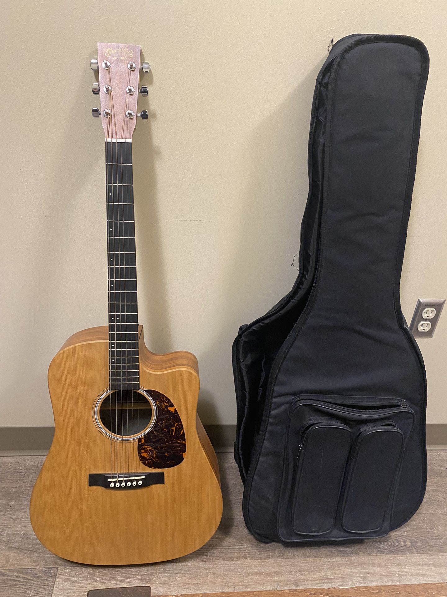 Martin Acoustic Guitar (DCPA5K)