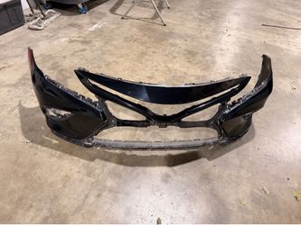 Front Bumper Cover 2018 2019 2020 Toyota Camry L,LE,XLE, OEM.