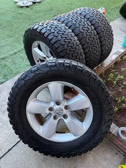 Dodge ram 5 birlos 35x12.50R20 BFgoodrich