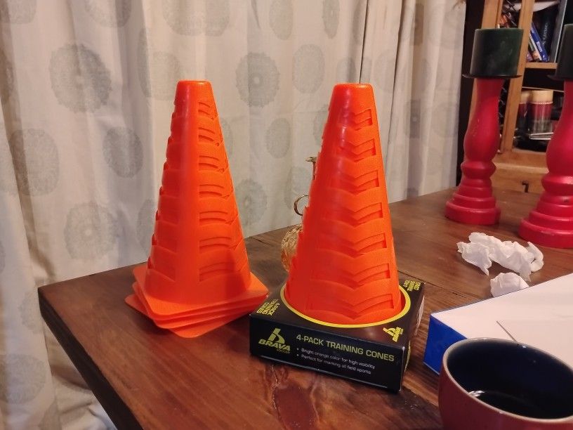 8 Cones