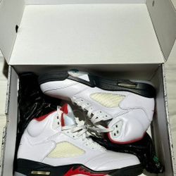 Jordan Retro 5's