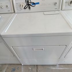 Refrigerator Has Ice Maker