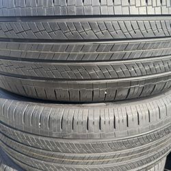 (2) 235/60R18 PAIR OF USED TIRES NEXEN 50% LIFE !!