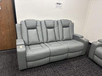 Brand New Gray Leather Recliner Three-seater With Cup Holder & Reading Light & Storage & Charging