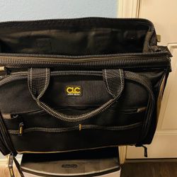 CLC Work Gear Muti Compartment Tool Carrier 