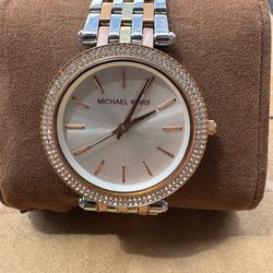 Michael Kors Women's Darci Pavé Stainless Steel Bracelet Watch