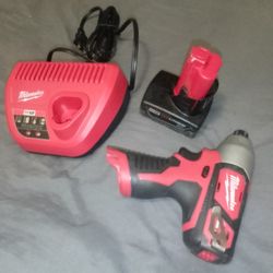 Milwaukee M12 Impact Drill 