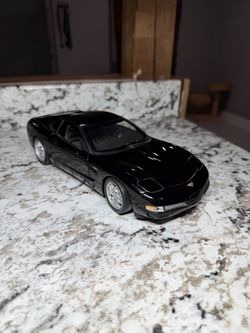 2003 Chevrolet Corvette Gloss Black 1:18 Ertl American Muscle