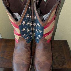 Men's Size 8D Durango Patriotic Boots