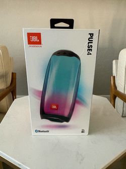 JBL Pulse 4 - Waterproof Portable Bluetooth Speaker with Light Show - Black