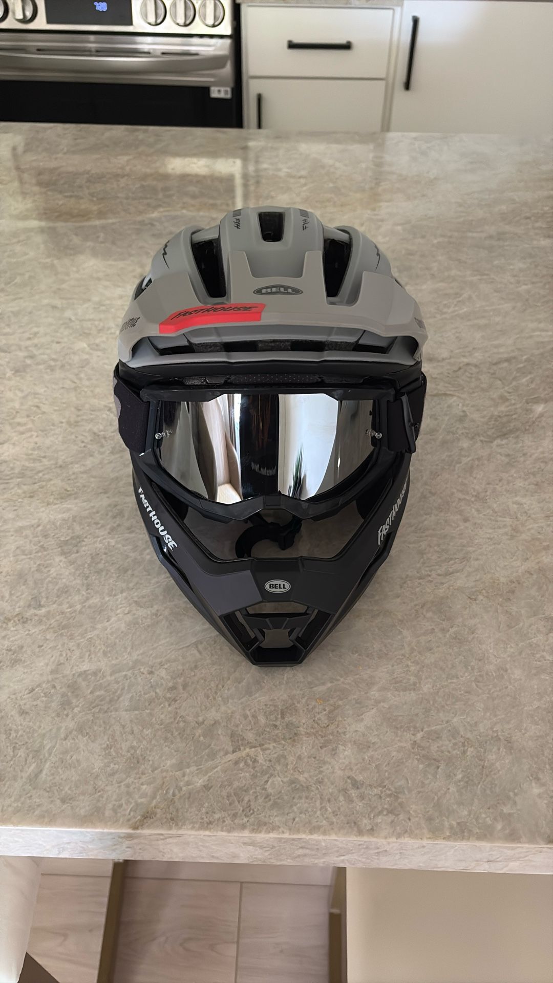 Full Face Helmet