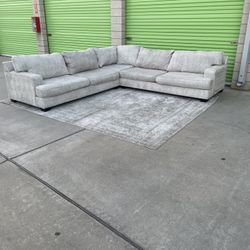 *Free Delivery* Ashley Sectional Couch Sofa