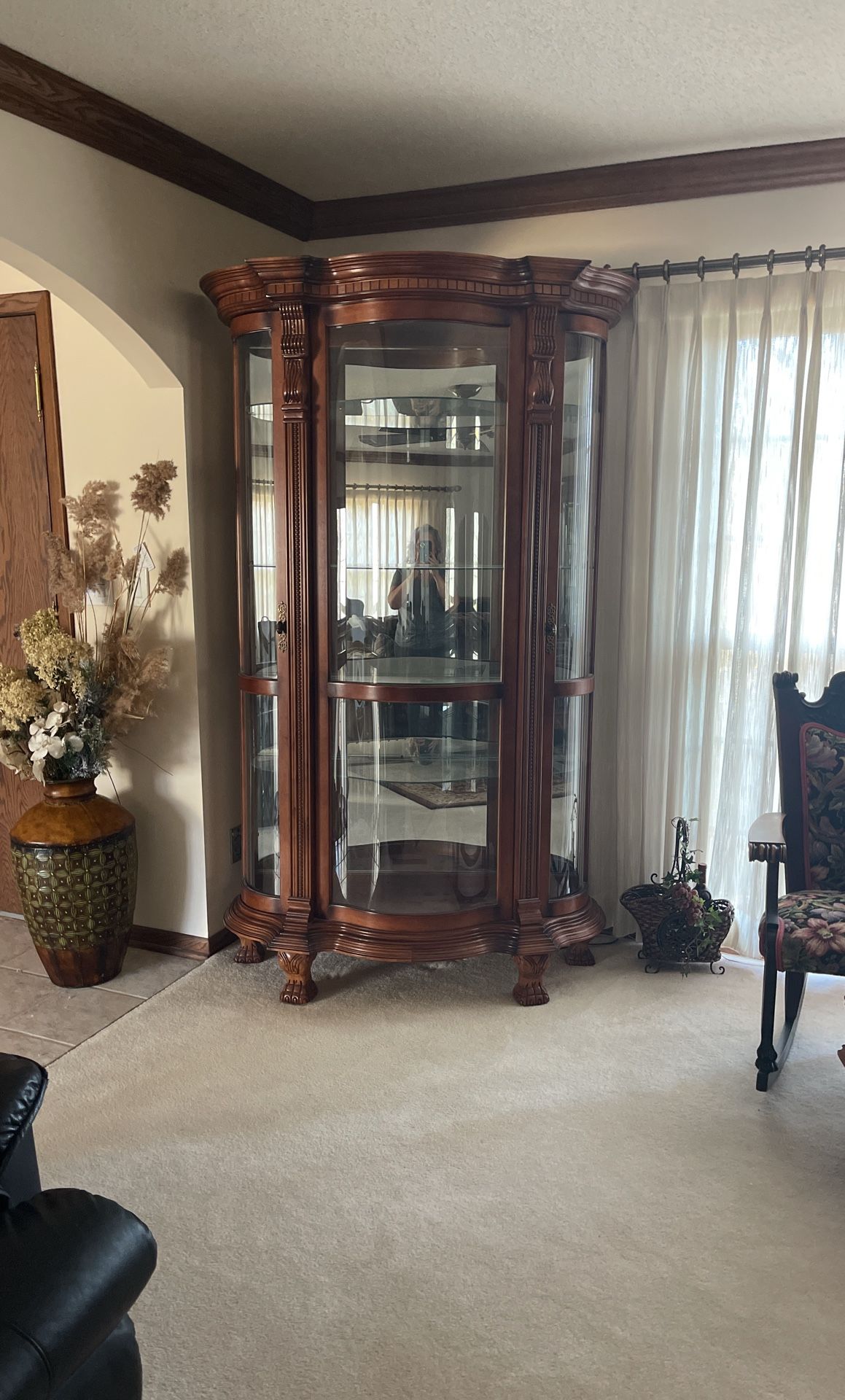 Beautiful curio Cabinet With Lights