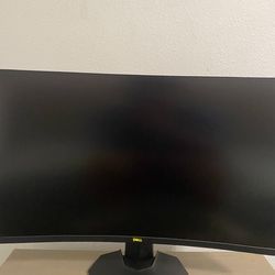 Curved DELL Monitor