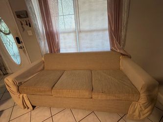 Pull out bed sofa