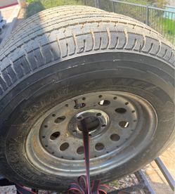 (2) used trailer  Goodyear 205/75/15 tires on 5x4.5 lug wheels $80 each or $150 for both great for spares
