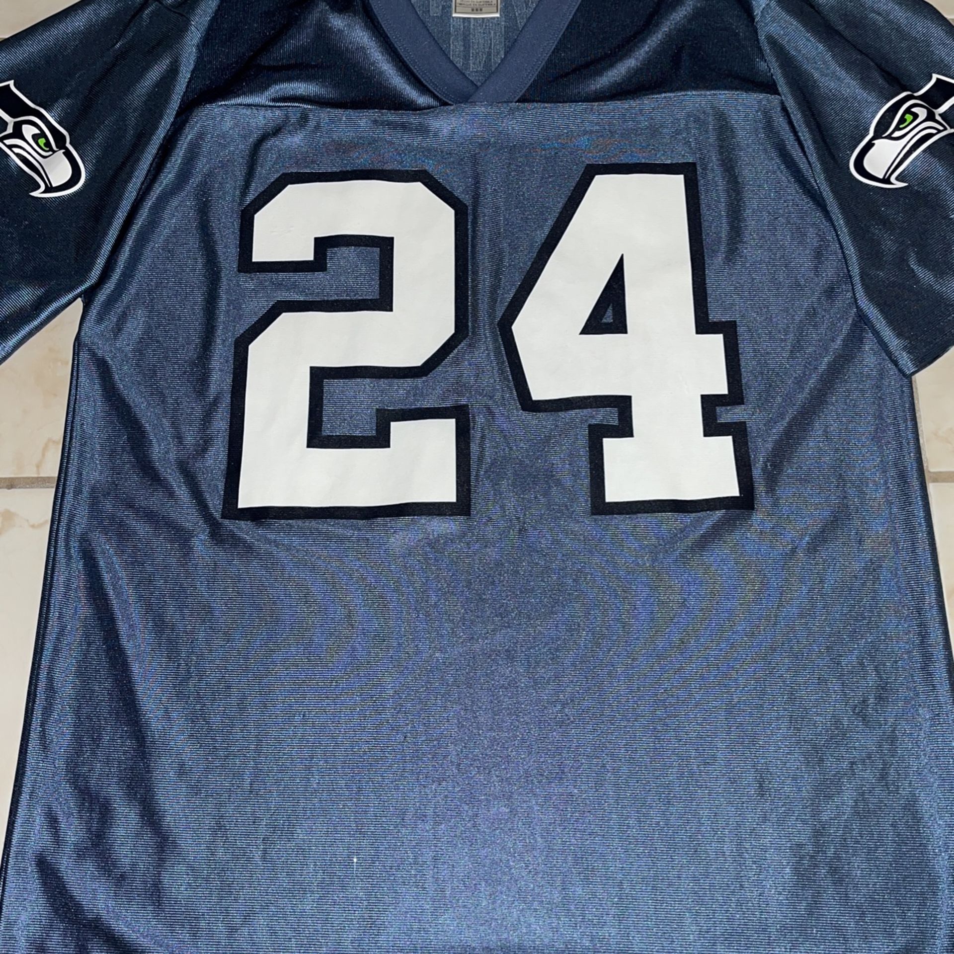 Marshawn Lynch signed jersey for Sale in Seattle, WA - OfferUp