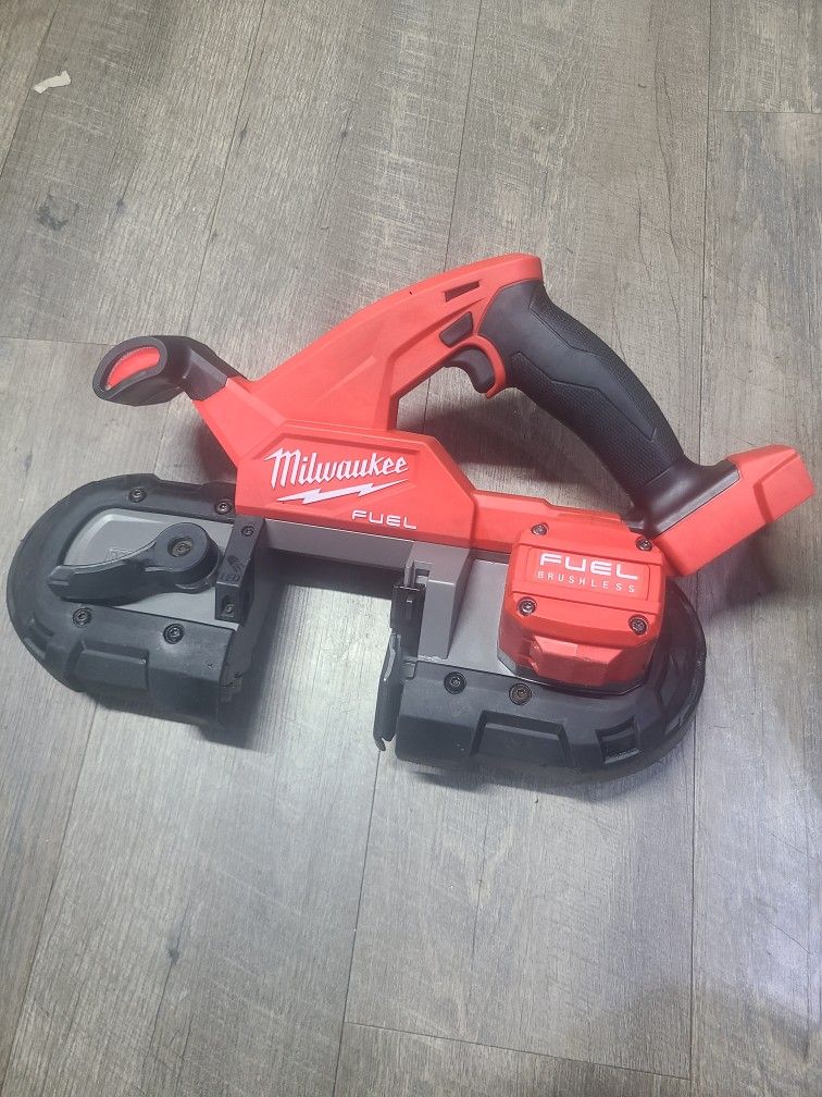 Milwaukee
M18 FUEL 18V Lithium-Ion Brushless Cordless Compact Bandsaw (Tool-Only)
