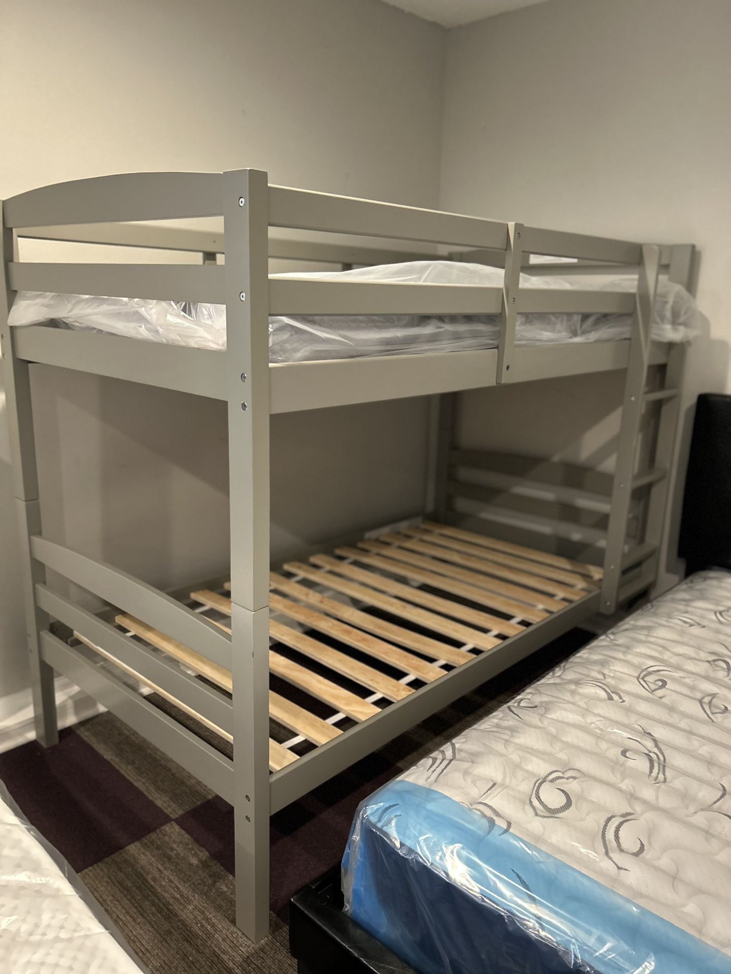 New Twin Size Bunkbed 