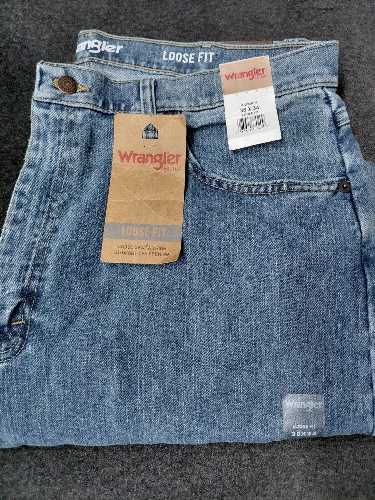 NEW!! Wrangler Men's Jeans 38x34 