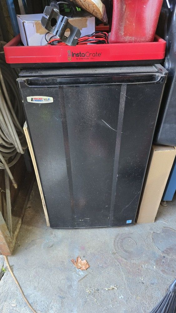 Mini Fridge