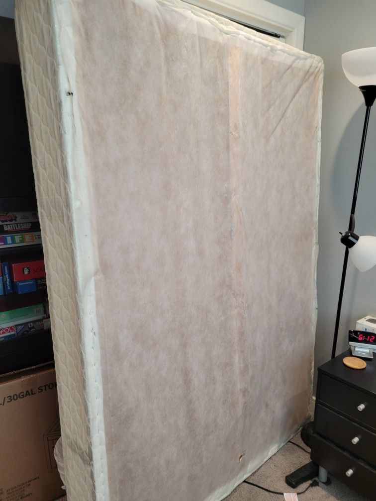 Full Size Guest Bedroom Box Spring Mattress