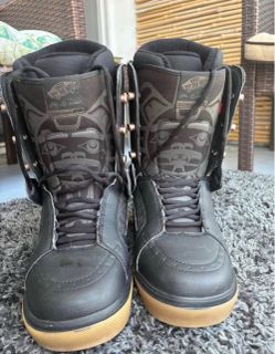 Vans hi standard OG snowboard boots size 11