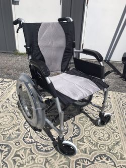 Karma ergo light wheelchair