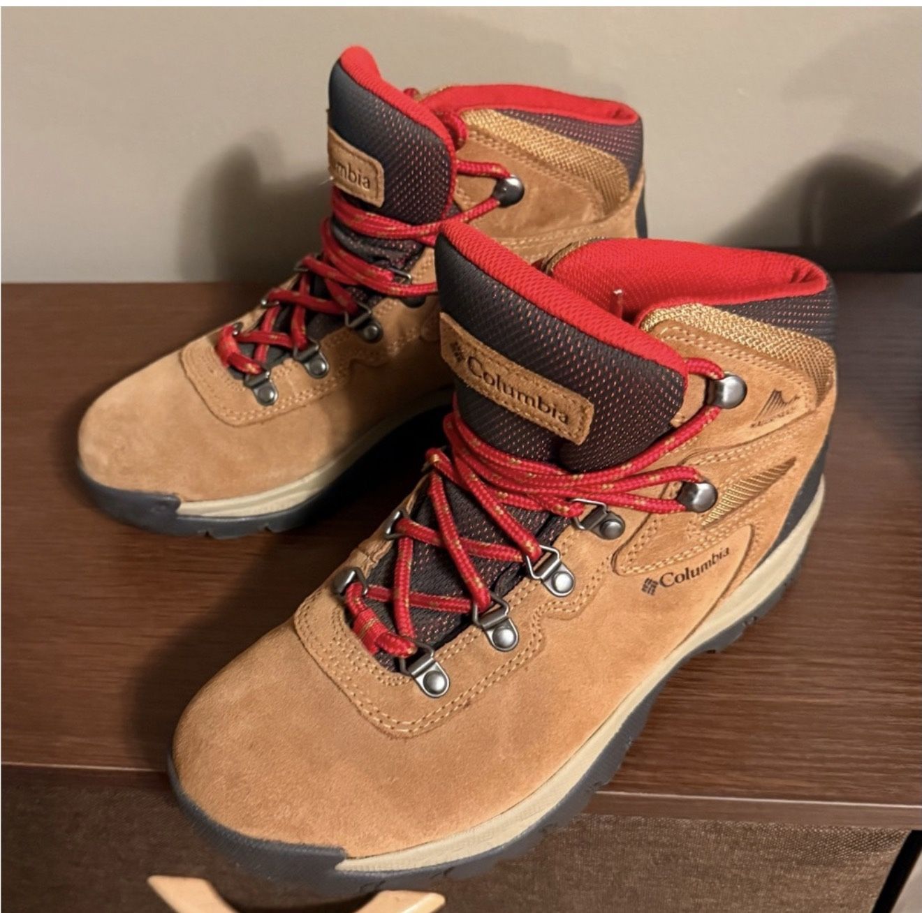 Columbia Red and Brown Outdoor Boots