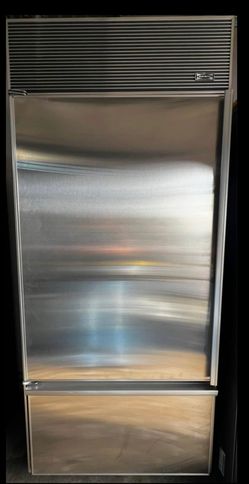 Sub-zero refrigerator