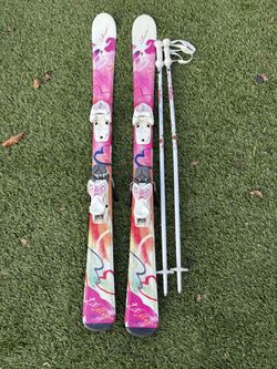 Girls 120 Ski’s And Poles