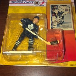 Starting Lineup Hockey Figures 5 Total Different Items